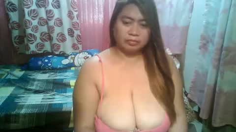 Snapshot of miss_v0lcan0 chatting on 02.08.25 miss v0lcan0 online show from 02.08.25