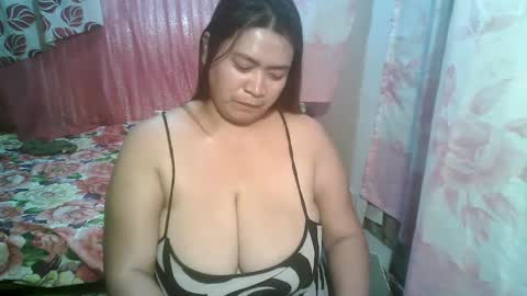 Snapshot of miss_v0lcan0 chatting on 03.08.25 miss v0lcan0 online show from 03.08.25