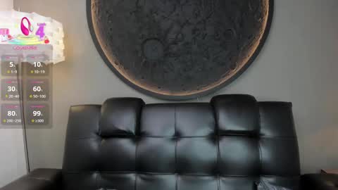 Snapshot of miss_vaiolette chatting on 03.06.25 Vaiolette online show from 03.06.25