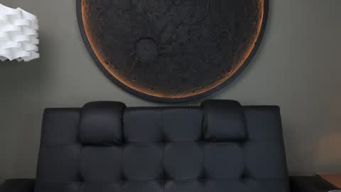 Snapshot of miss_vaiolette chatting on 10.20.25 Vaiolette online show from 10.20.25