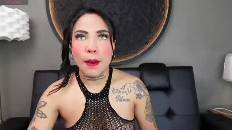 Snapshot of miss_vaiolette chatting on 05.09.26 Vaiolette online show from 05.09.26