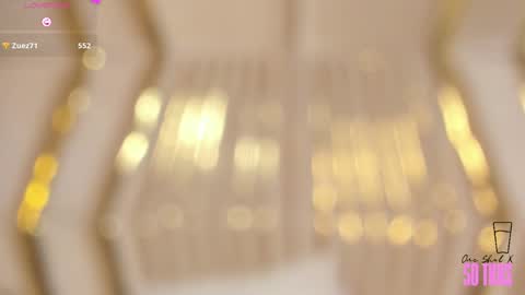 Snapshot of miss_veronicaa chatting on 12.20.24 Veronica summer 7AM to 1500 PM hour GMT-5 online show from 12.20.24