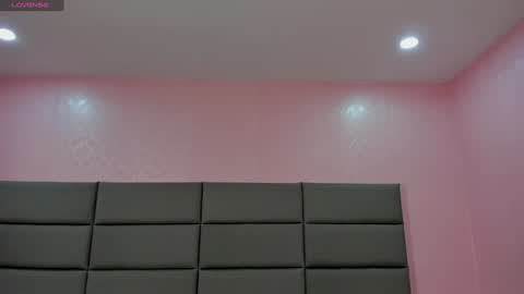 Snapshot of miss_veronicaa chatting on 12.21.24 Veronica summer 7AM to 1500 PM hour GMT-5 online show from 12.21.24