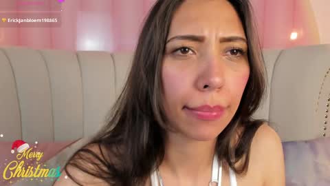 Snapshot of miss_veronicaa chatting on 12.24.24 Veronica summer 7AM to 1500 PM hour GMT-5 online show from 12.24.24