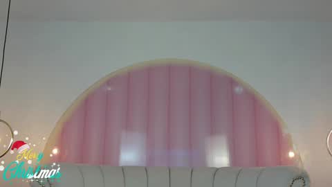 Snapshot of miss_veronicaa chatting on 12.26.24 Veronica summer 7AM to 1500 PM hour GMT-5 online show from 12.26.24