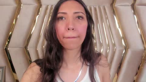 Snapshot of miss_veronicaa chatting on 01.06.25 Veronica summer 7AM to 1500 PM hour GMT-5 online show from 01.06.25