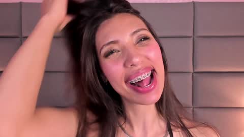 Snapshot of miss_veronicaa chatting on 01.08.25 Veronica summer 7AM to 1500 PM hour GMT-5 online show from 01.08.25