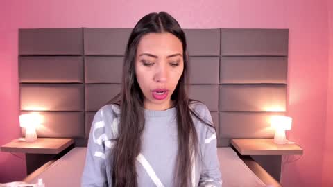 Snapshot of miss_veronicaa chatting on 01.15.25 Veronica summer 7AM to 1500 PM hour GMT-5 online show from 01.15.25