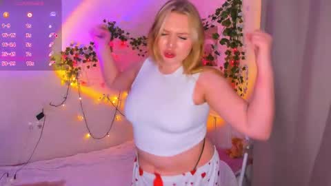 Tina  Julie online show from 11.12.25