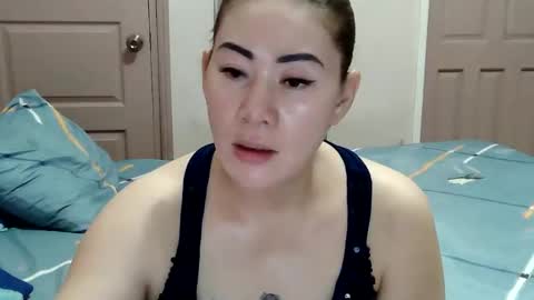 HOT MOMMY ZEPHYR online show from 02.21.26