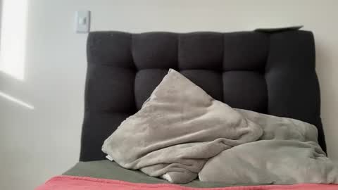 Ameliahs online show from 12.02.25