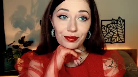 The divine Beverly online show from 12.08.24