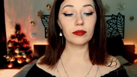 The divine Beverly online show from 12.21.24