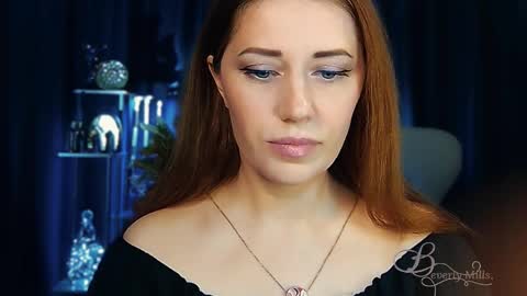 The divine Beverly online show from 04.10.26