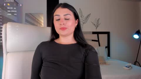 Bianca Torres online show from 12.16.24