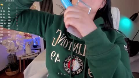 Bianca Torres online show from 12.27.24