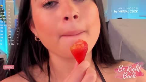 Bianca Torres online show from 01.22.25