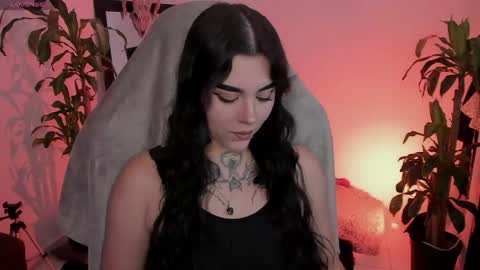 Missy Charlottte.  Hey remember to give me a thumbs up ty online show from 04.29.26