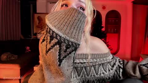 Chloe freelance model Please your thumbs up are important  online show from 12.13.24