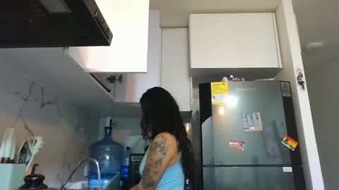 melodie  online show from 02.20.25