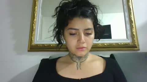 melodie  online show from 02.24.25