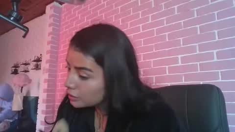 melodie  online show from 11.29.25