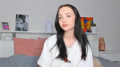 Snapshot of misseliss chatting on 06.03.26 Hello dear my name Elisa online show from 06.03.26