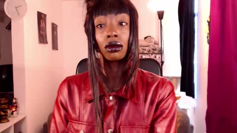 Emilie Diaz online show from 01.13.26