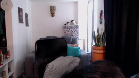 Emilie Diaz online show from 04.08.26