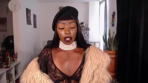 Emilie Diaz online show from 04.15.26