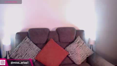 Snapshot of missemilie1 chatting on 06.11.26 Emilie Diaz online show from 06.11.26
