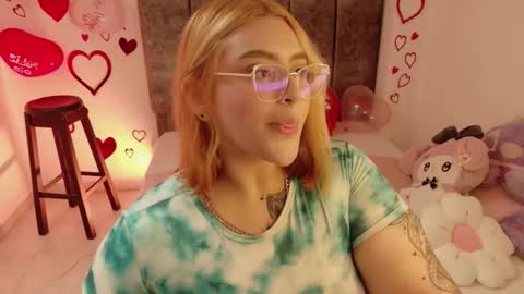 missevans_ online show from 02.07.26