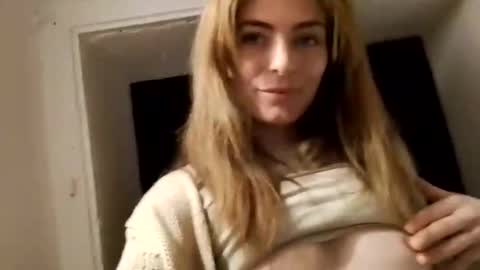 Snapshot of missfireplay chatting on 05.20.26 missfireplay online show from 05.20.26