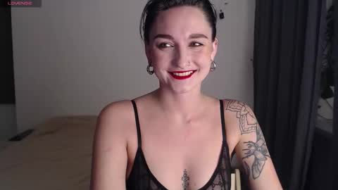 missfiti online show from 11.15.25