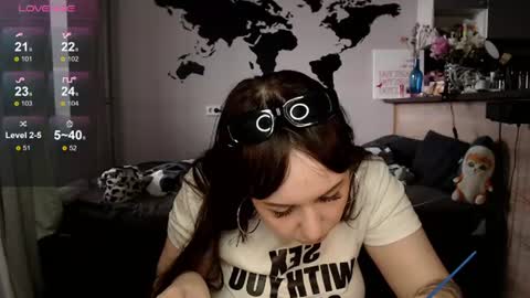 Snapshot of missgenevaonceagain chatting on 06.27.26 G online show from 06.27.26