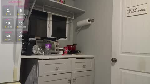 misshannaho online show from 10.20.25