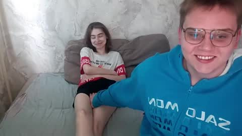 Ashley and Alex online show from 06.01.26