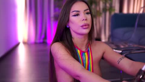 misskiarra online show from 02.14.25