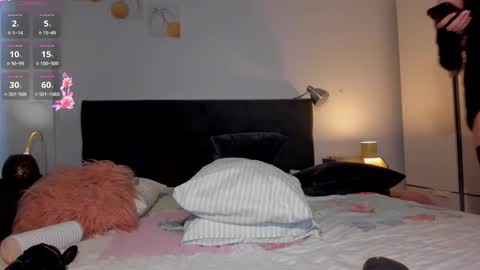 Letisia       Onlyfans MissLetiBlane online show from 03.17.26