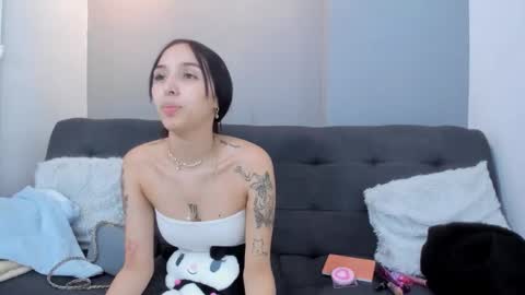 Miss Melody online show from 11.27.25