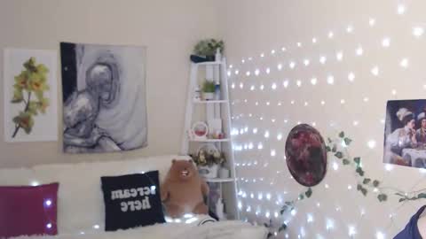 Li  online show from 02.15.25