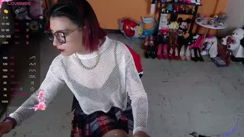 Miss Mia online show from 01.21.25