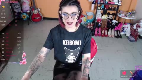 Miss Mia online show from 01.22.25