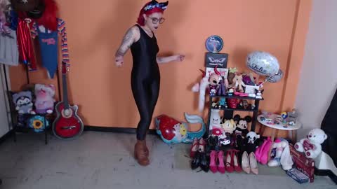 Miss Mia online show from 01.29.25