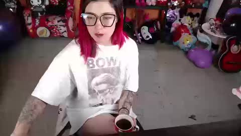 Snapshot of missmia2 chatting on 09.09.25 Miss Mia online show from 09.09.25