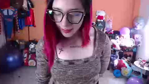 Snapshot of missmia2 chatting on 09.27.25 Miss Mia online show from 09.27.25