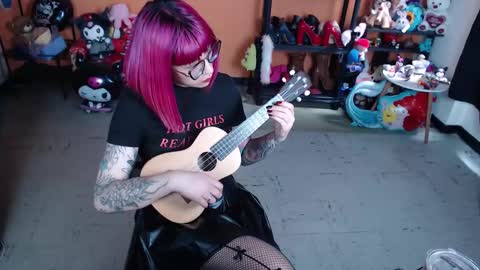 Snapshot of missmia2 chatting on 02.01.26 Miss Mia online show from 02.01.26