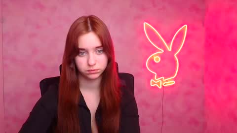 Mia online show from 11.30.25