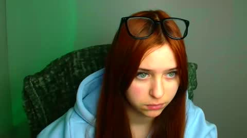 Mia online show from 02.04.26