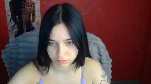 Mia online show from 04.03.26